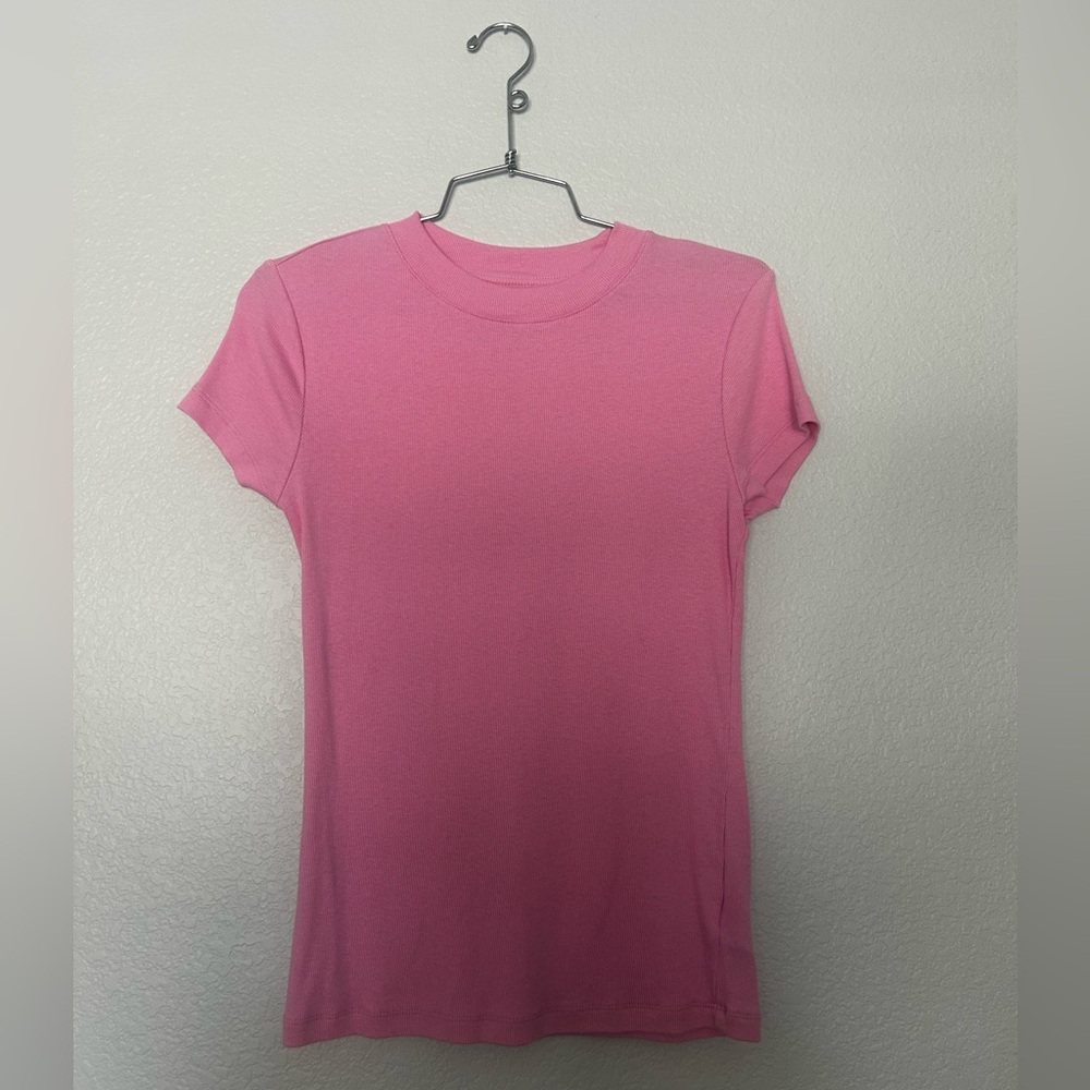 Pink tee shirt